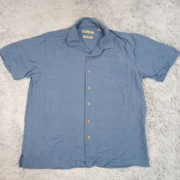 Batik Bay Mens Shirt Button Up Blue M Short Sleeve Pocket Silk Floral Hawaiian - Picture 1 of 9